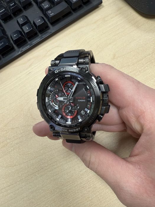 Casio G-shock mtg b-1000 часы