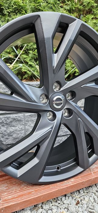 VOLVO XC40/ XC60  - felgi R-design- 20"