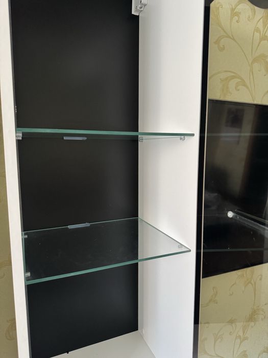 Набор комодов чорно-белый