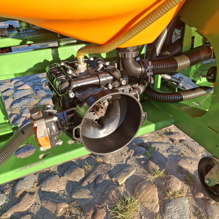 Opryskiwacz Amazone UF 901 15m Arag Hydraulika stan BDB !!!