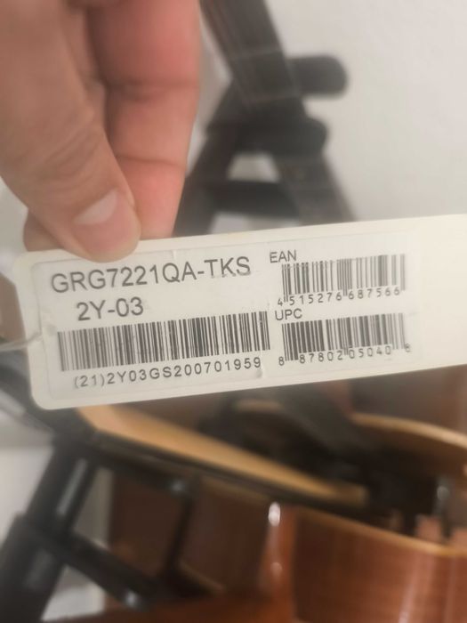 Ibanez 7 cordas nunca usada