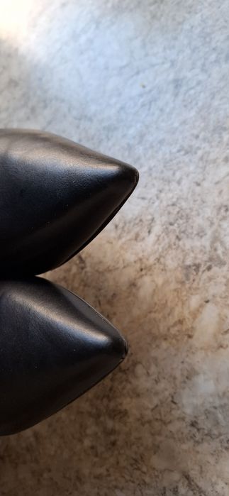 Czarne szpilki czółenka 39 primadonna