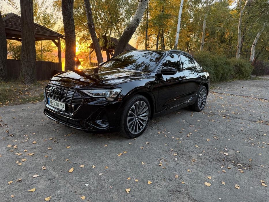 Легковий автомобіль