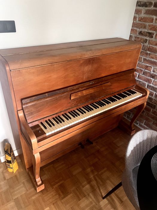 Pianino Calisia antyk