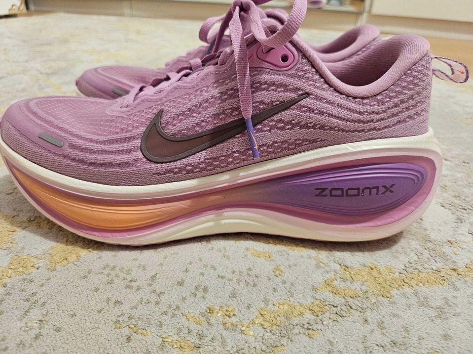 Nike Vomero Plus