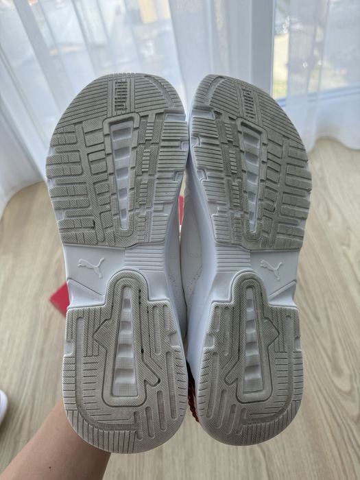 PUMA Provoke — жіночі кросівки White / Rose Gold