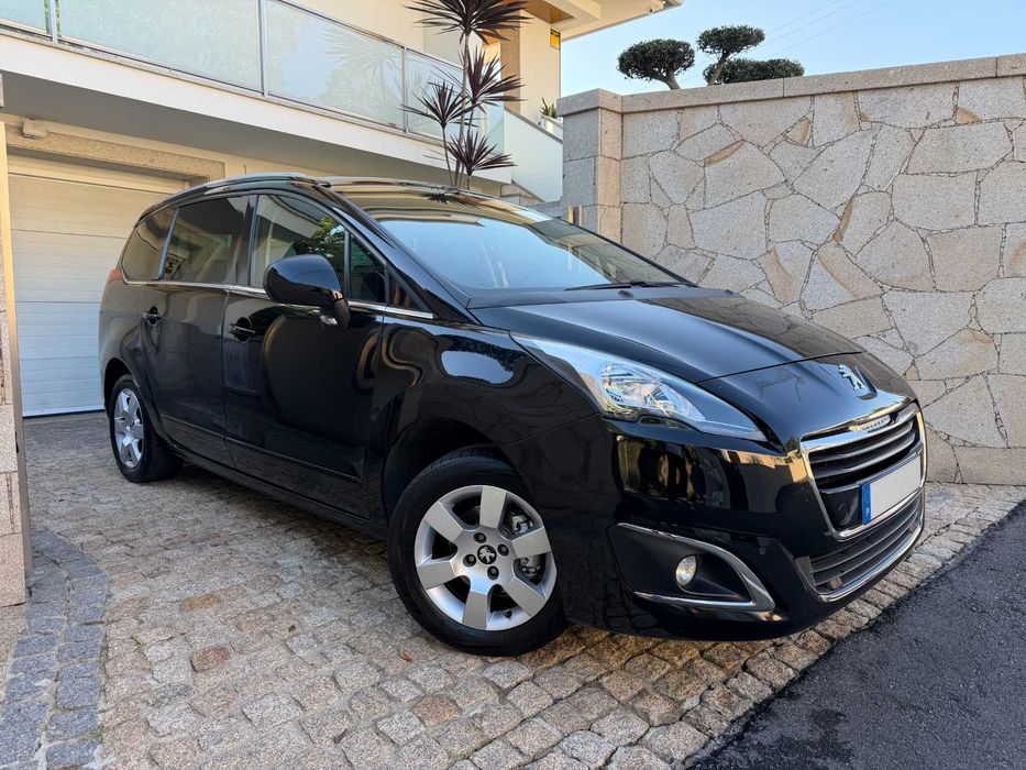 Peugeot 5008 1.6 HDI Allure Nacional