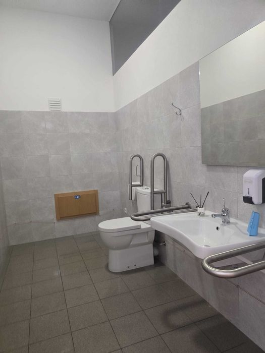 Loja com 200m2 Av. Barros Soares, Braga