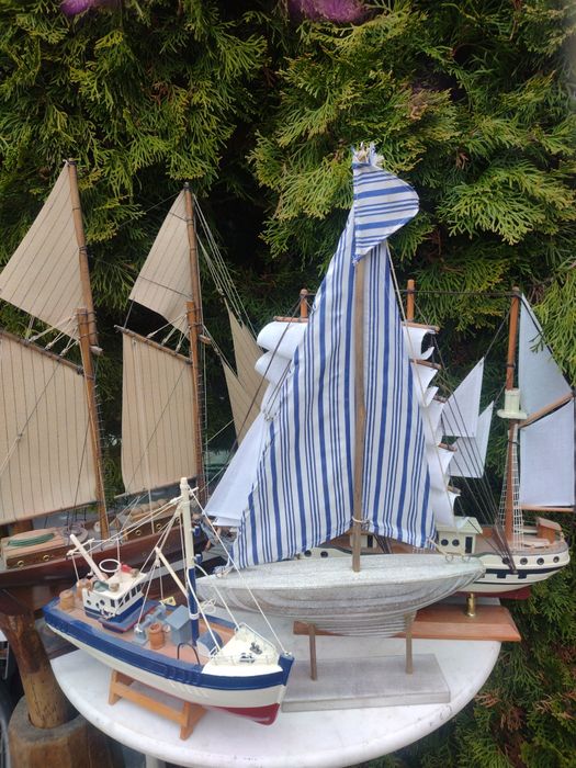 Żaglowiec drewniany model  63 x 55