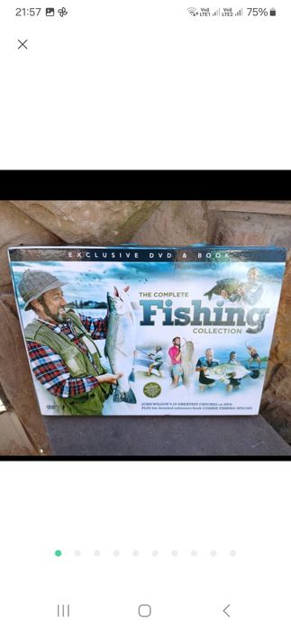 Набір DVD плюс книга для любителів риболовлі.