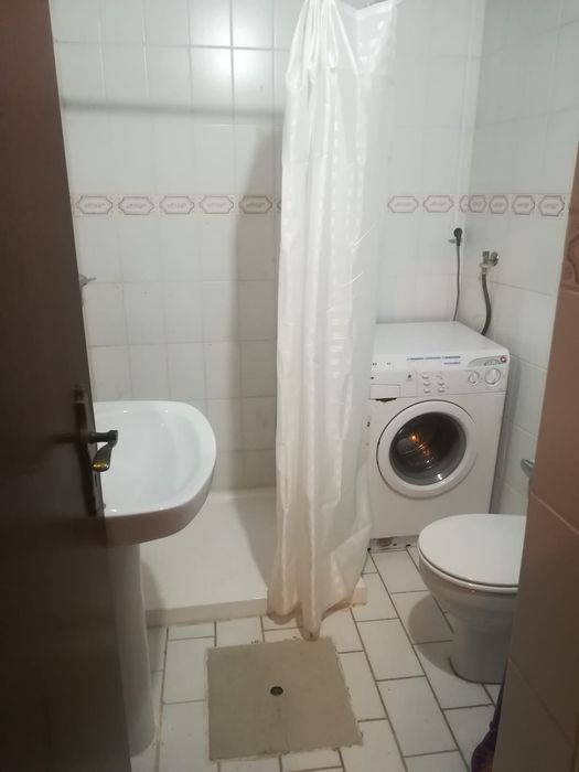 Aluga se apartamento T1 no centro histórico de Santa Comba Dão