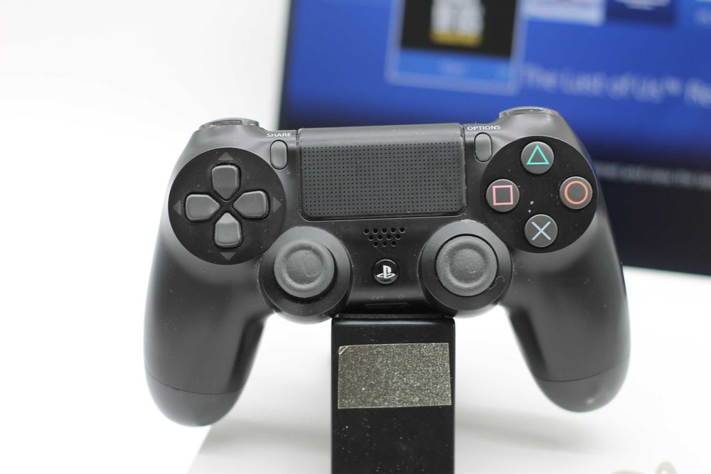 PlayStation 4 Pro 1TB (CUH-7016B) – Biała + Gra + Kontroler