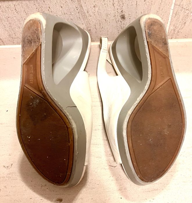 Sandálias Nine Wesr