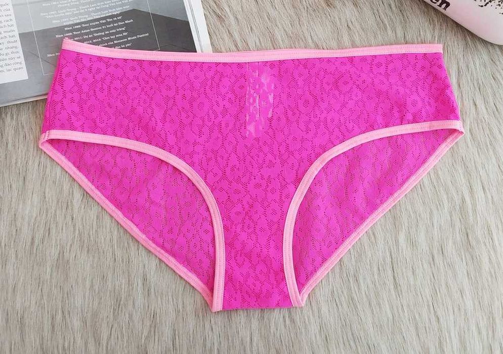 Victoria's Secret Lace Low-Rise Hiphugger Panty S