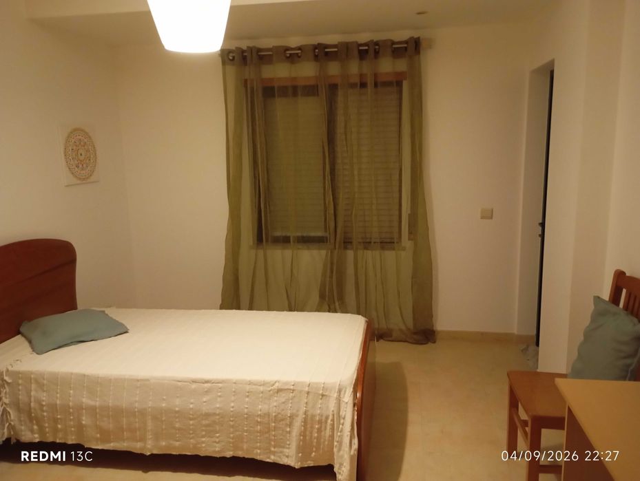 Quarto para arrendamento em Faro, perto da Ualg