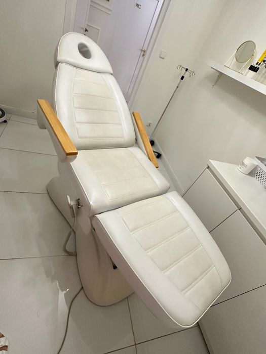 Fotel kosmetyczny elektryczny