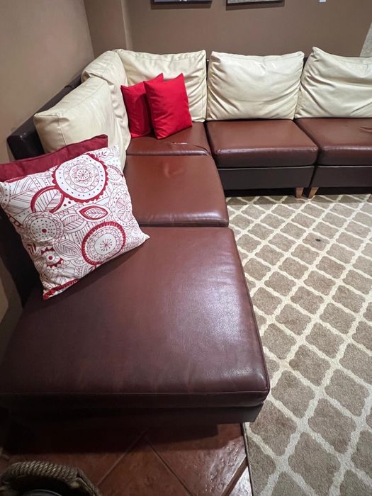 Sofa de canto em pele sintetica