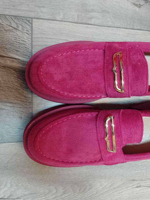 (40)  Różowe, Zdobione mokasyny czółenka na platformie, Nowe