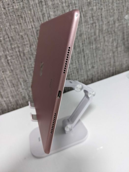 iPad Pro 9.7 Gold Rose 128 GB #121