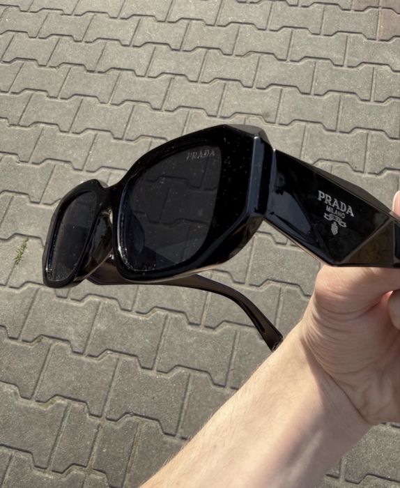 Okulary przeciwsłoneczne prada