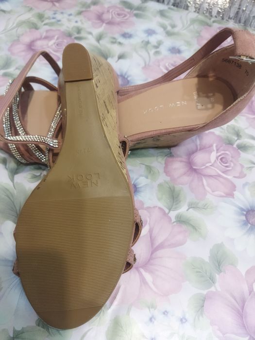 Продам басаножки 40 р