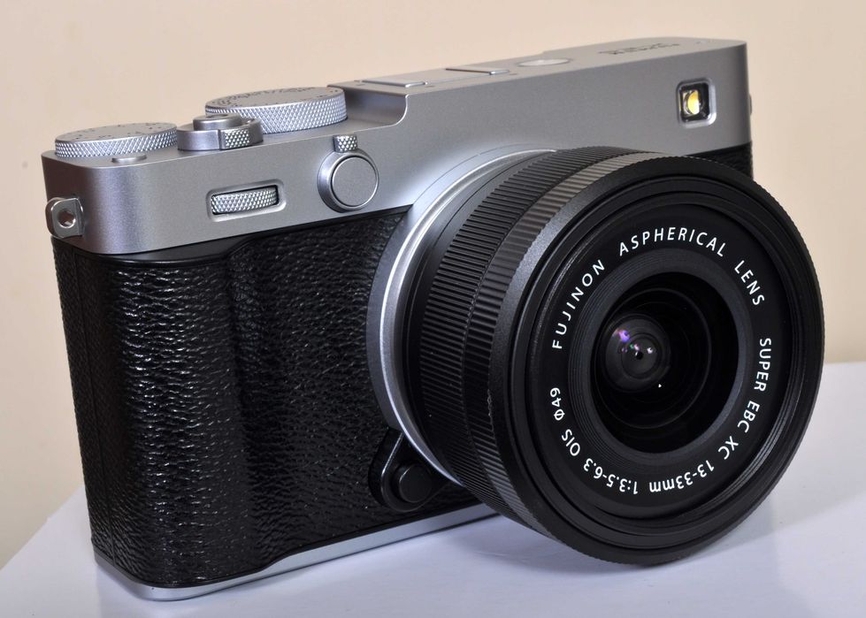 Fuji X-E5 + Fuji Xc 13x33 OIS, NOVO. Fatura e garantia 3 anos.