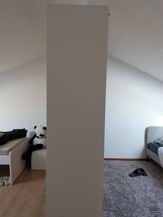 Roupeiro PAX como novo