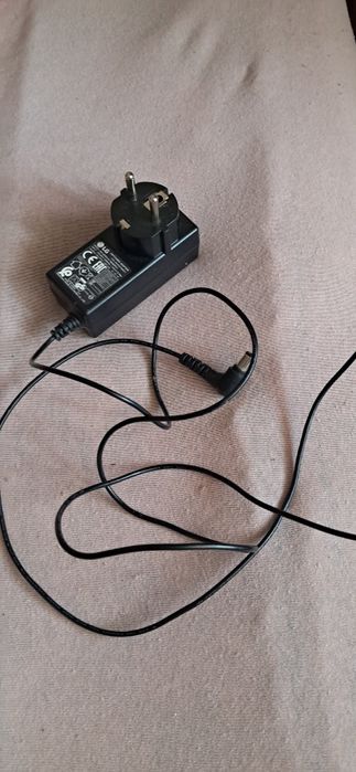 Продам блок питания на LG