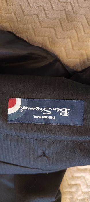 Spodnie czarne garniturowe wełna