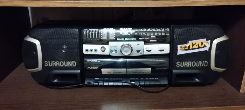 Продам магнітолу Sharp