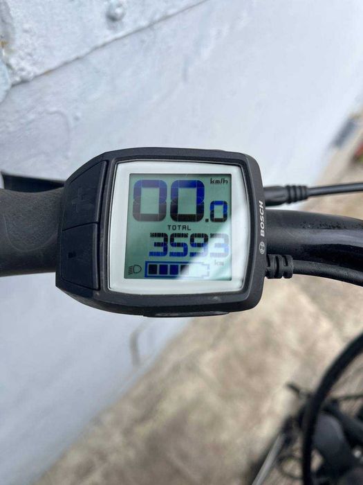 ЕлектровелосипедTriumph E-Bird Ultra 400 Bosch дамка Повний комплект.