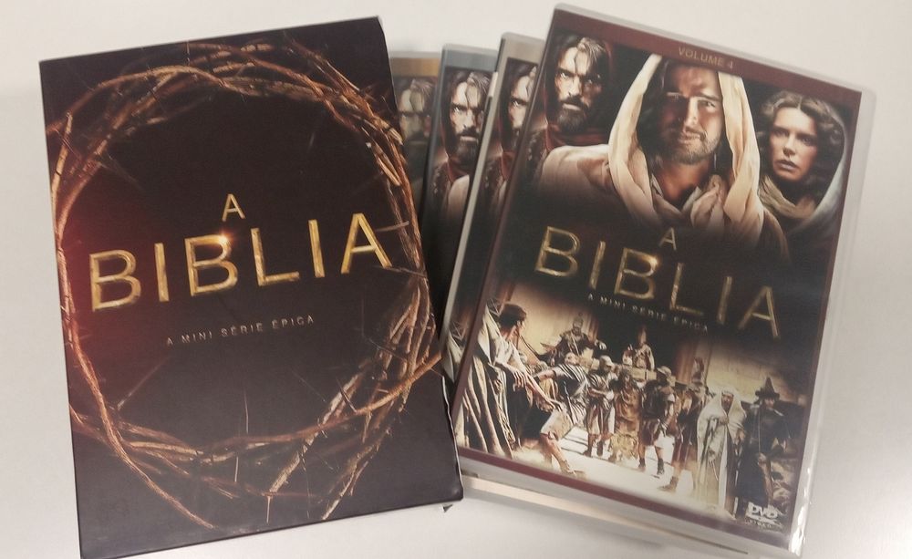 Ghostbusters, Detonação, Millennium, Bíblia,, Stan Laurel ,História do