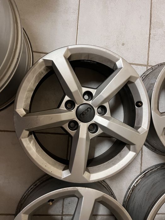 Jantes 16” 5x112 originais Audi a3 q2 Vw caddy golf seat leon