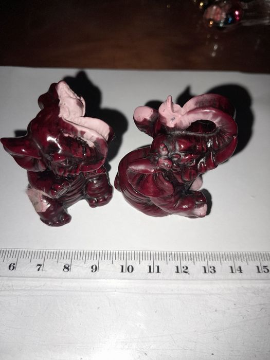 Peças decorativas antigas