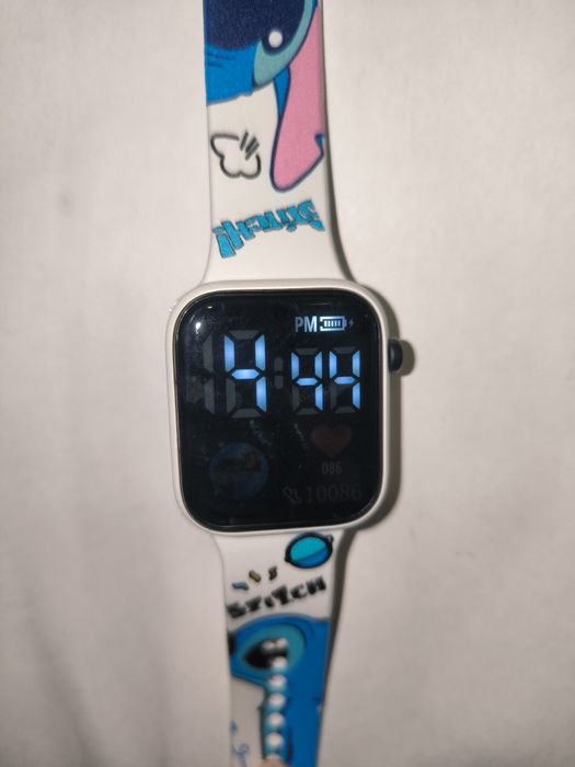 Relógio digital do stitch com horas e data