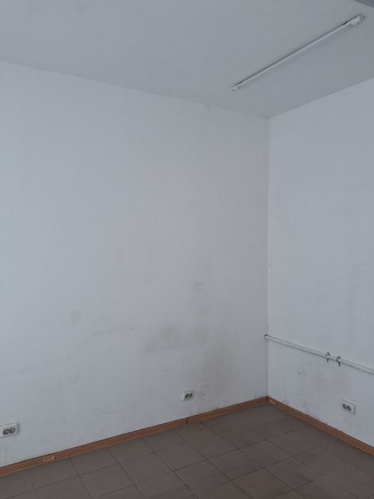 Здам приміщення в дострокову оренду , ринок ХТЗ,  15 м2