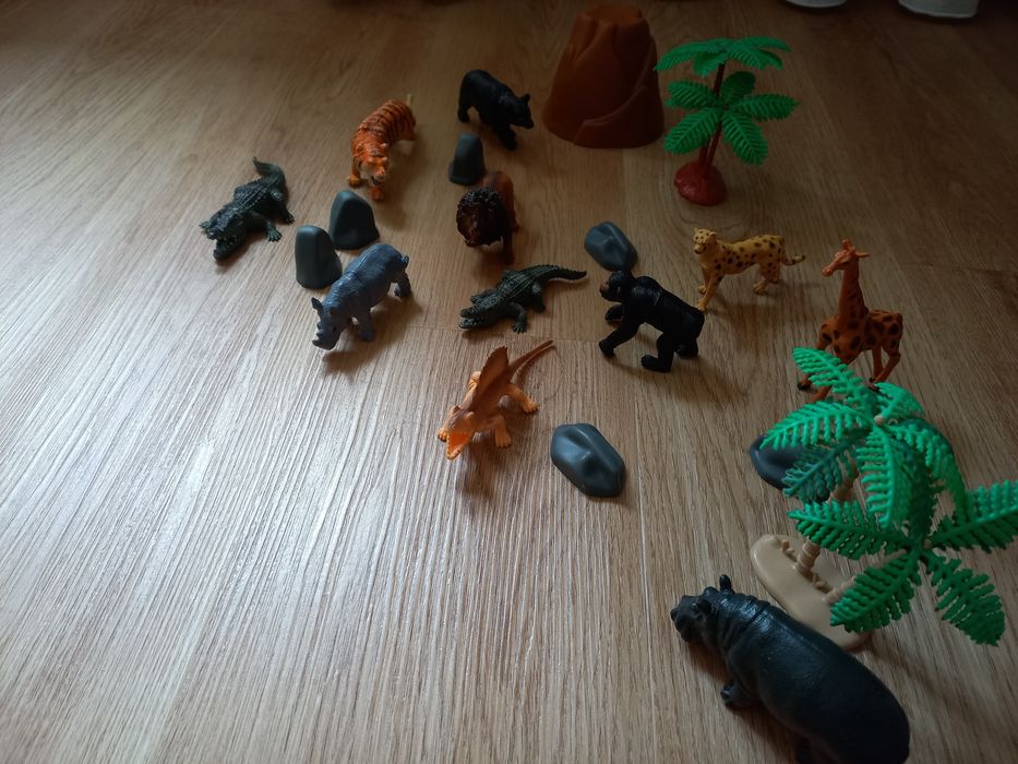 Balde animais do safari