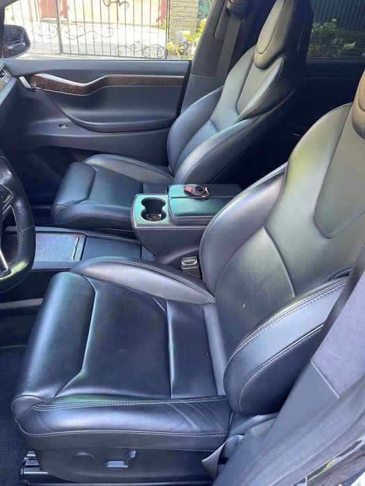 Tesla model x 2018