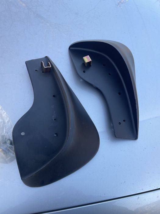 Фольсваген кадди тауран  брызговики передние