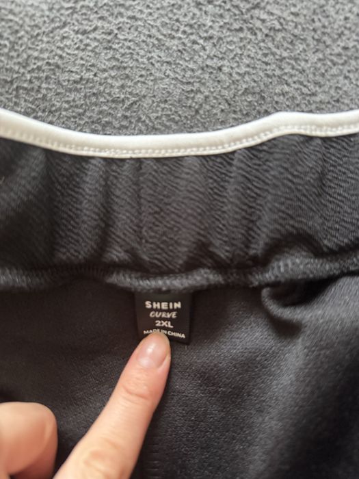 Sprzedam letnie spodnie XXL