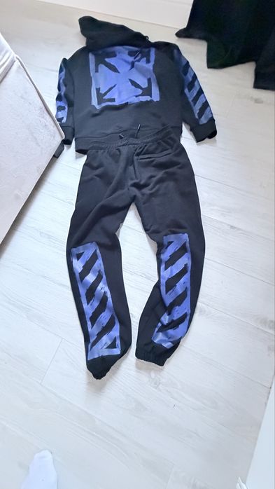 Dres off-white  super