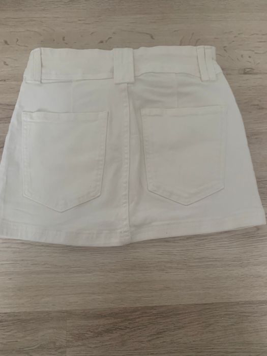 Spódnica biała Bershka
