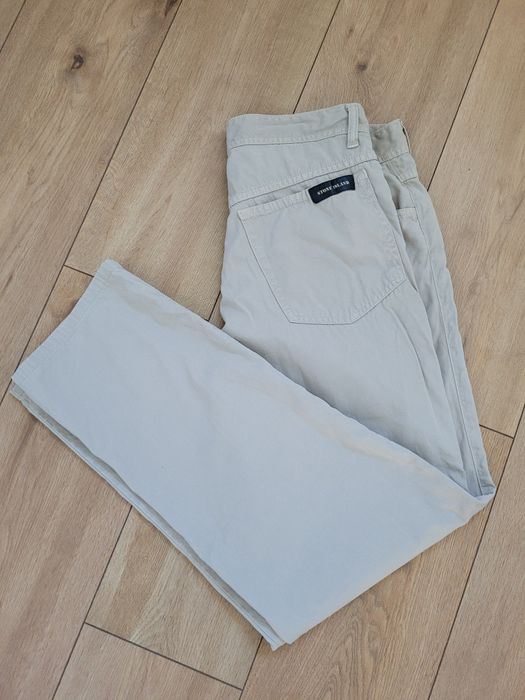 Szare spodnie Stone Island