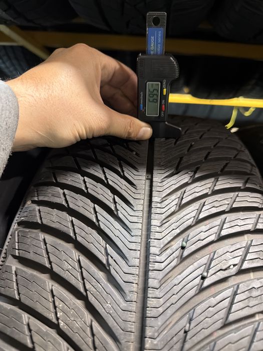235/55 R17 Michelin 4шт