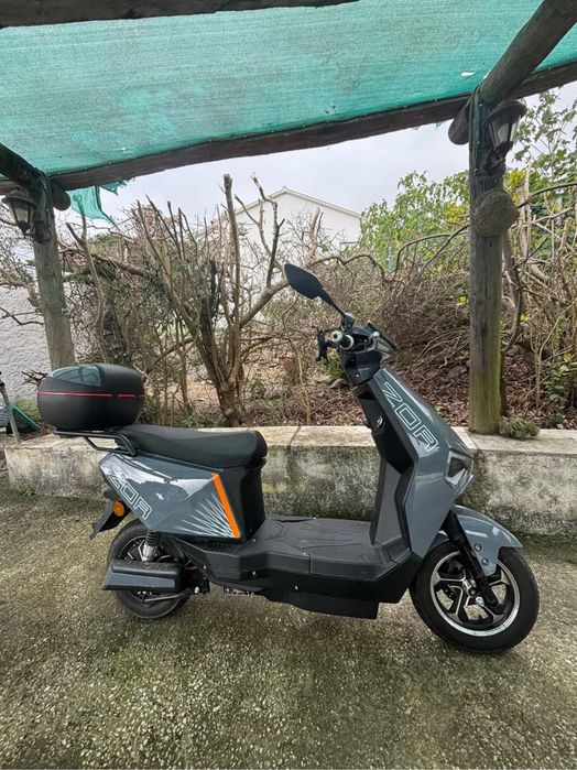 e-bike Scooter Elétrica Seventeen Zoa 60V - Não precisa carta