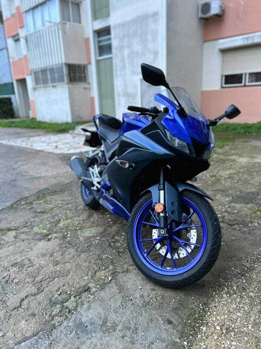 Yamaha YZF-R125 | Excelente estado geral | 21.276 km | Pronta a andar
