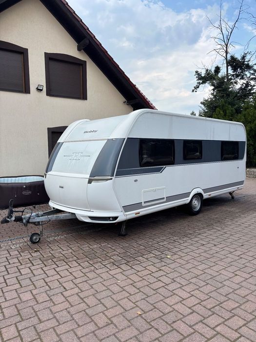 Hobby Excellent 560 CFe  Solar Podgrzewana podłoga