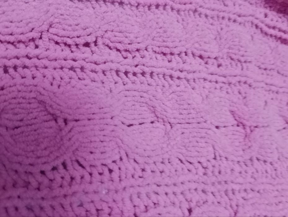 Тепла кофточка для маленької дівчинки