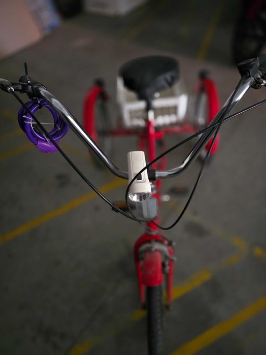 vendo bicicleta de 3 rodss como nova