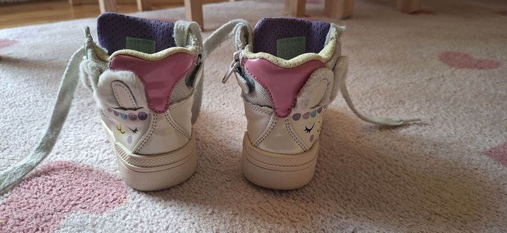 Buty dziewczęce za kostkę